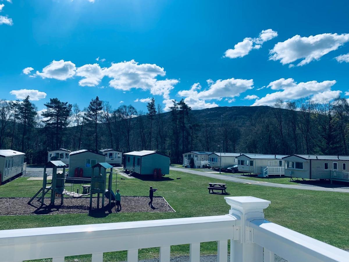 Tummel Valley Holiday Park Tummel Bridge Esterno foto